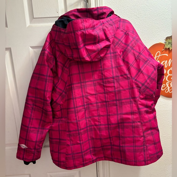 Columbia Women’s Fuchsia Plaid 3-in-1 Snow Jacket - Picture 4 of 10